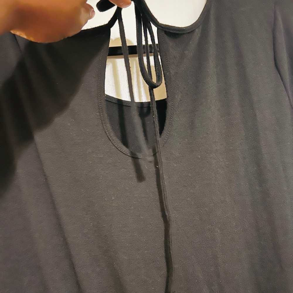 Jumper - Picture 2 of 3